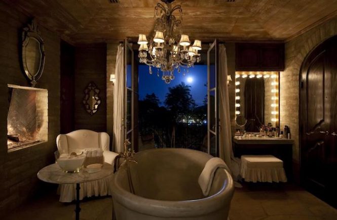Palm Springs Bathroom